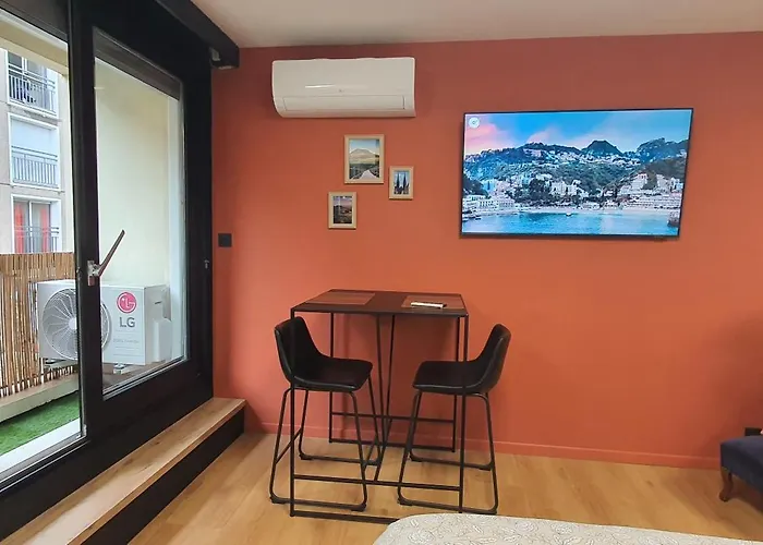 Apartment Climatise Place De Jaude Garage Balcon Tv Wifi Clermont-Ferrand